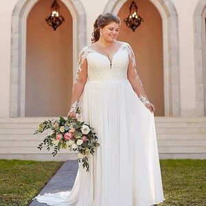 Elegant White Lace Wedding Dress